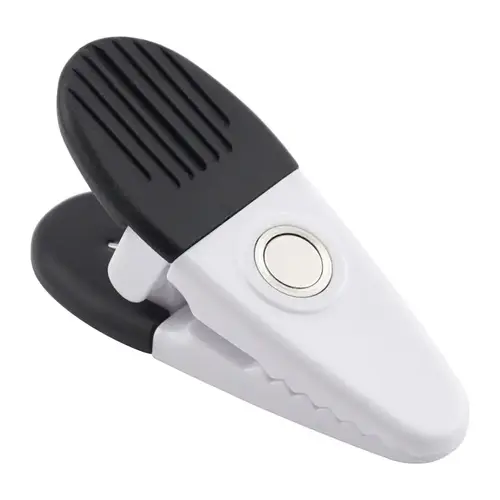 Magnetic Clips 3.5" L X 1.25" W Black/White Black/White Pair Magnetic Clips 3.5" L X 1.25" W Black/White Black/White Pair