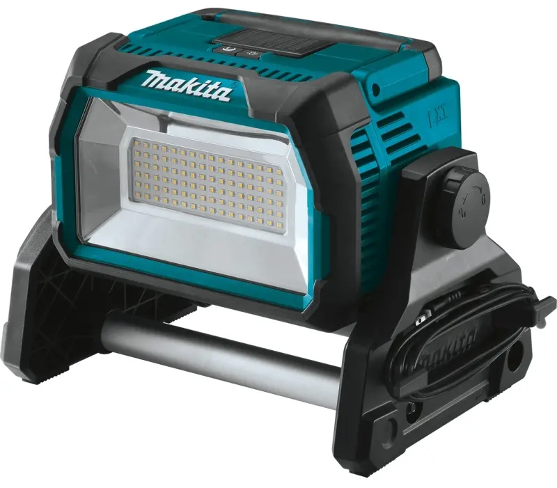 Makita LXT Series Cordless/Corded Work Light 120 VAC 100.8 W LXT Lithium-Ion Battery 96-Lamp LED Lamp DML809