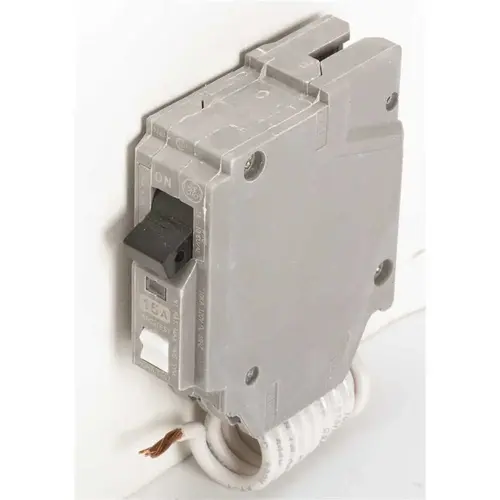 15 Amp Single Pole Arc-Fault Circuit Interrupter - Required By Nec In 2002 15 Amp Single Pole Arc-Fault Circuit Interrupter - Required By Nec In 2002