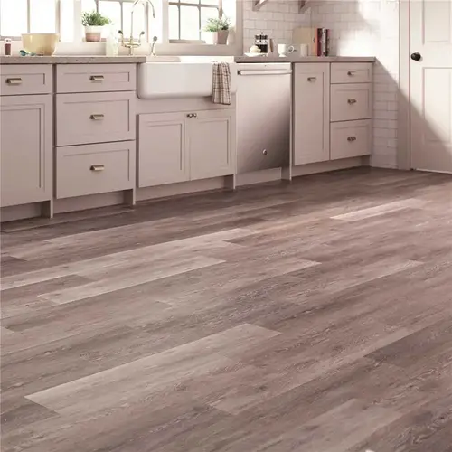 TrafficMASTER Latte pour plancher, vinyle de luxe, 6 po x 36 po, Épicéa d'Alberta, 24 pi2 TrafficMASTER Latte pour plancher, vinyle de luxe, 6 po x 36 po, Épicéa d'Alberta, 24 pi2