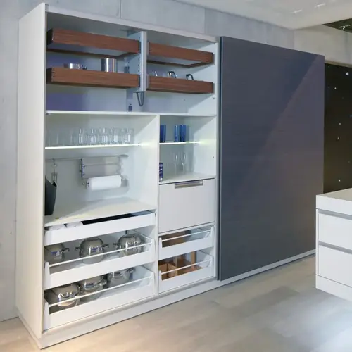 Straightening Fitting for Wood Doors, 25/32" Width, 94 1/2" Height, Black