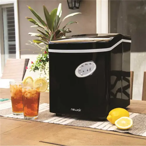Countertop Ice Maker 28 Lbs. Of Ice A Day Black Countertop Ice Maker 28 Lbs. Of Ice A Day Black