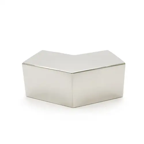 Roll Formed Cap Rail Corner 135 Degree Horizontal 2" Square - Polished Stainless Roll Formed Cap Rail Corner 135 Degree Horizontal 2" Square - Polished Stainless