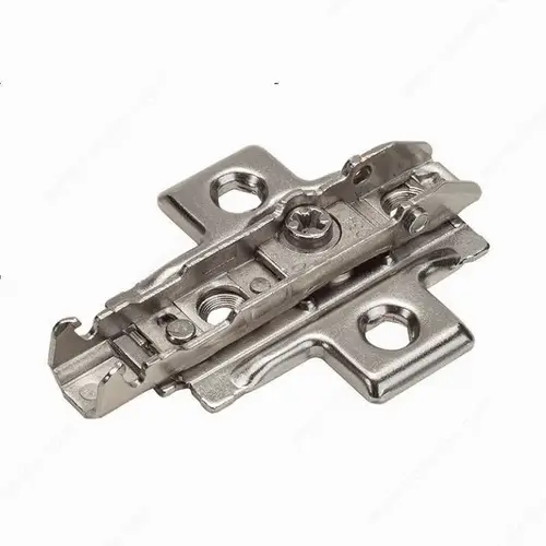 Mounting plate with 4 attachments