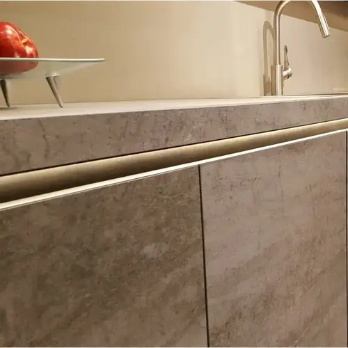 Gola LED "L" Shape Profile Sample Painted