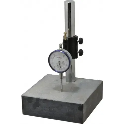 Dial Indicator & Base Kit: 0-100 Dial Reading