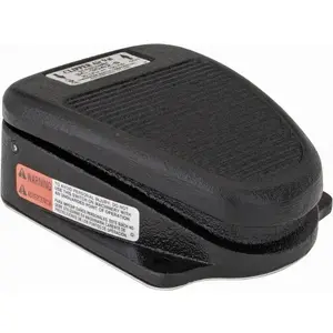 LINEMASTER. 3C-30A2-S Manually Operated Valve: 0.13" NPT Outlet, Clipper Air Valve