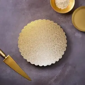 Menasha Packaging LGOL-8 Cake Circle 8 IN Gold Scalloped - pack of 200