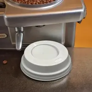 Amhil 6V0 504 Lid Dome Plastic White For 4 OZ Cup - pack of 1000