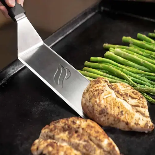 Plastic/Stainless Steel Black/Silver Griddle Spatula 1 pk Black/Silver Plastic/Stainless Steel Black/Silver Griddle Spatula 1 pk Black/Silver