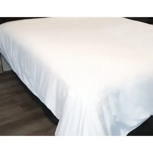 T300 Blend Duvet Cover, King 108x99", White - pack of 6 T300 Blend Duvet Cover, King 108x99", White - pack of 6
