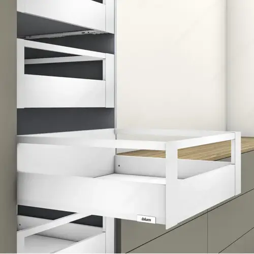 MERIVOBOX BLUMOTION inner pull-out with gallery and front piece E height Silk White MERIVOBOX BLUMOTION inner pull-out with gallery and front piece E height Silk White