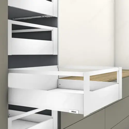 MERIVOBOX BLUMOTION inner pull-out with gallery and front piece E height Silk White MERIVOBOX BLUMOTION inner pull-out with gallery and front piece E height Silk White