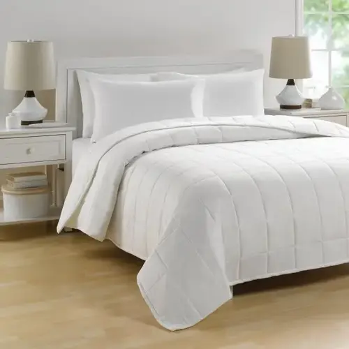 Basics Quilted Blanket Queen 92 X 94" 22 Oz White - pack of 4 Basics Quilted Blanket Queen 92 X 94" 22 Oz White - pack of 4