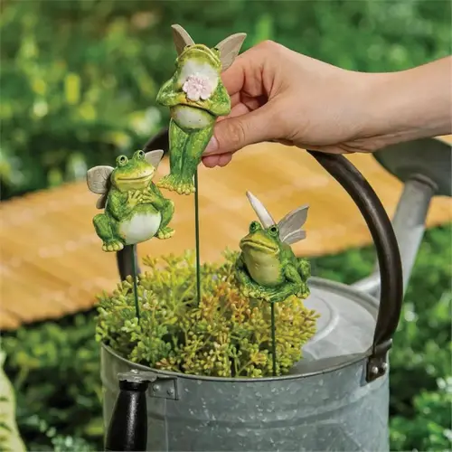 12 In. H. Winged Frog Pollinator Plant Pick 12 In. H. Winged Frog Pollinator Plant Pick