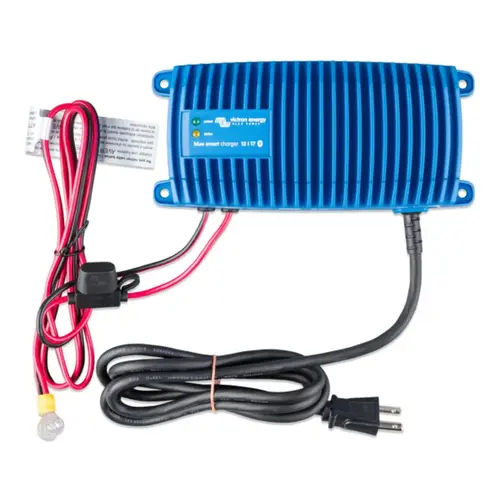 Victron Energy Blue Smart IP67 Charger 12/17(1) 120V NEMA 5-15 Victron Energy Blue Smart IP67 Charger 12/17(1) 120V NEMA 5-15