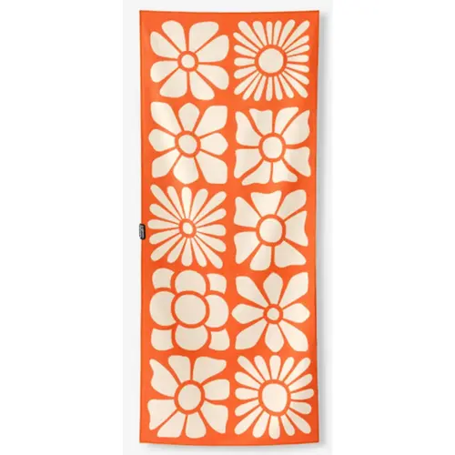 30" x 72 1/2" Original Towel, Big Flowers 30" x 72 1/2" Original Towel, Big Flowers