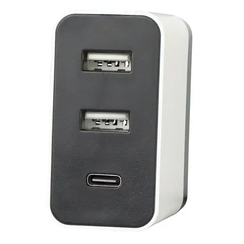 ADAPTER 2 USB-A & 1 USB-C ADAPTER 2 USB-A & 1 USB-C