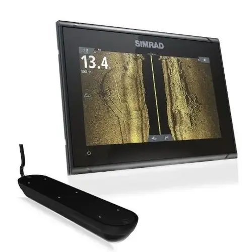 GO9 XSE with Active Imaging 3-in-1 Transducer and C-MAP DISCOVER Chart GO9 XSE with Active Imaging 3-in-1 Transducer and C-MAP DISCOVER Chart