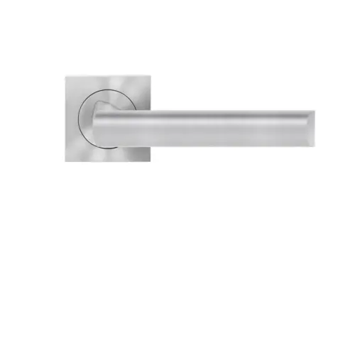 Lever set on rose Paris Lever set on rose Paris