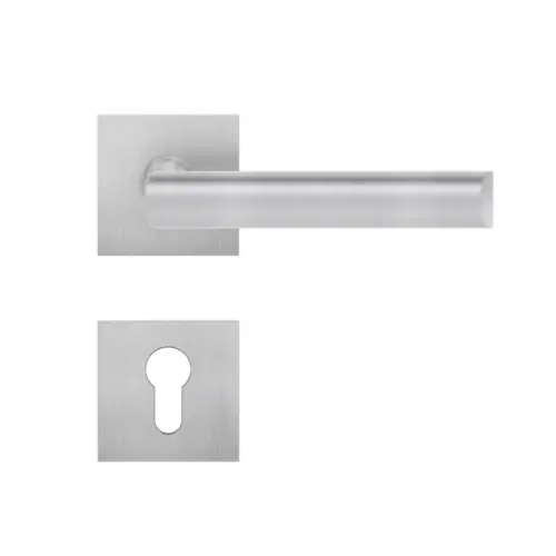 Lever set on rose Paris Lever set on rose Paris