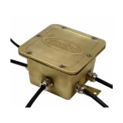 J-box 8 Port Octopus Underwater