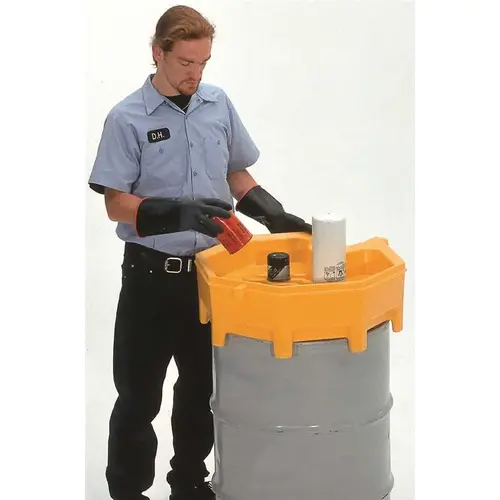 ULTRA-GLOBAL FUNNEL W/SPOUT Yellow ULTRA-GLOBAL FUNNEL W/SPOUT Yellow