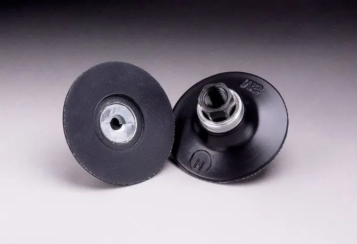 3M 450 Series Regular Disc Pad 3 in Dia 1/4 in - 20 TPI Arbor Roloc TR Attachment Black 45090